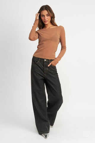 BOYFRINED PANTS WITH CONTRASTED STITCHING